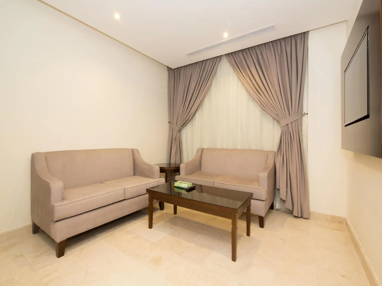 Aster Hotel Dschidda 0*,